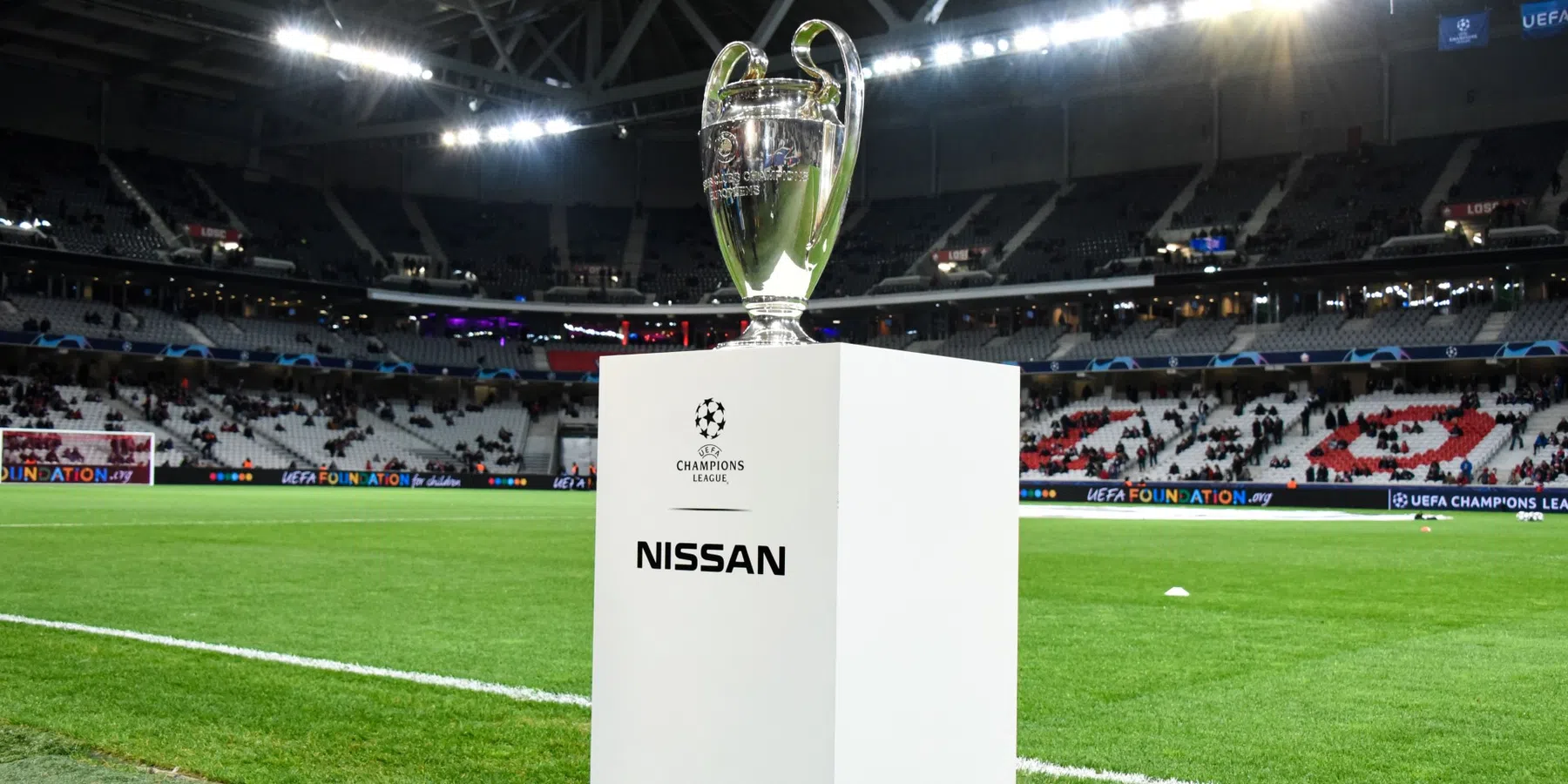 Waar kijk je Newcastle United - Benfica?