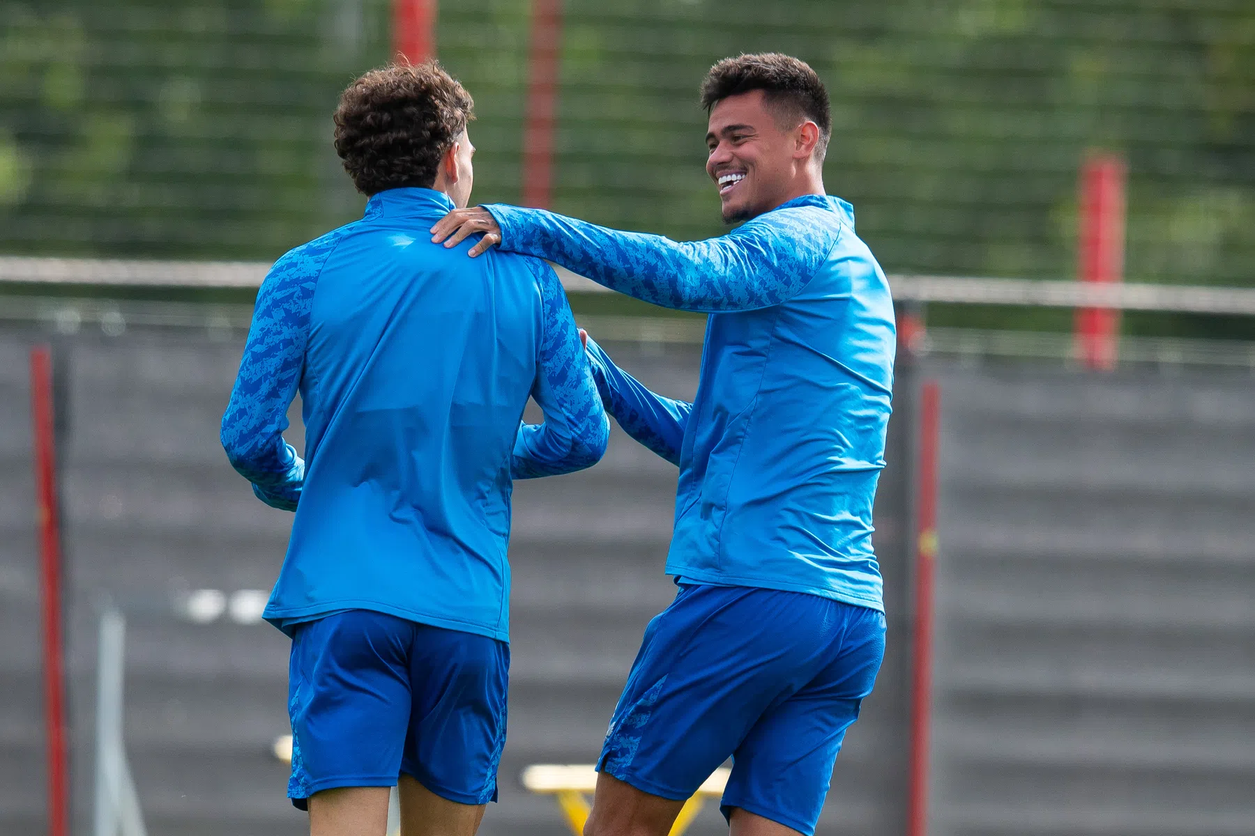 FC Twente biedt contract aan Hilgers na blessuregolf achterin | VoetbalNieuws