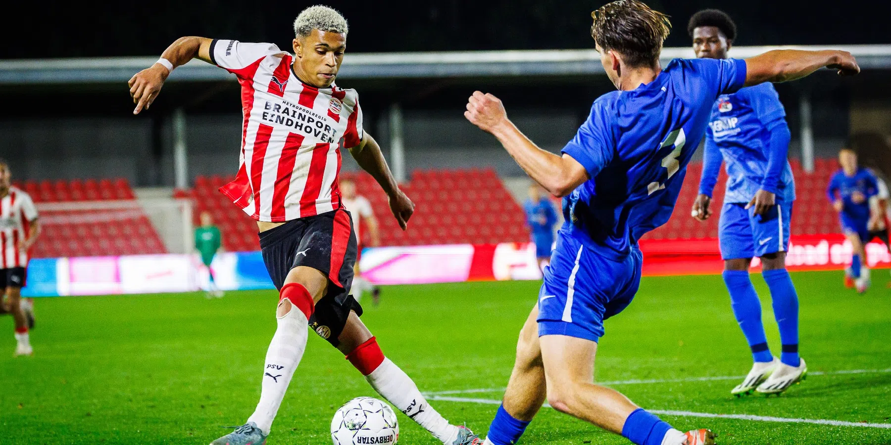 'PSV wil toptalent langer aan zich binden: veel concurrentie op de loer'