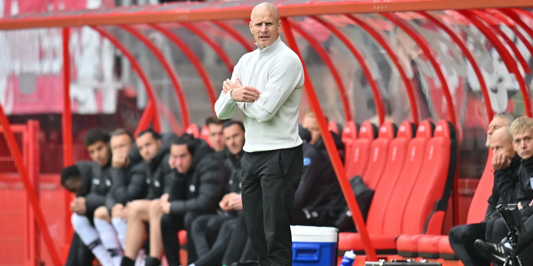 Sibum wil durf en lef zien: dit zegt de trainer over het duel met Feyenoord