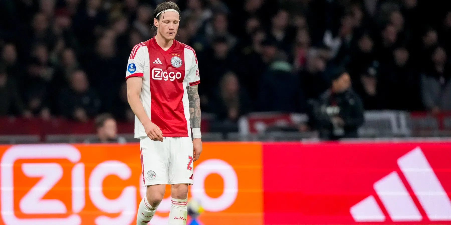 Kranten onverbiddelijk over zeperd van 'labiel' Ajax: 'Treurmars van onvermogen'