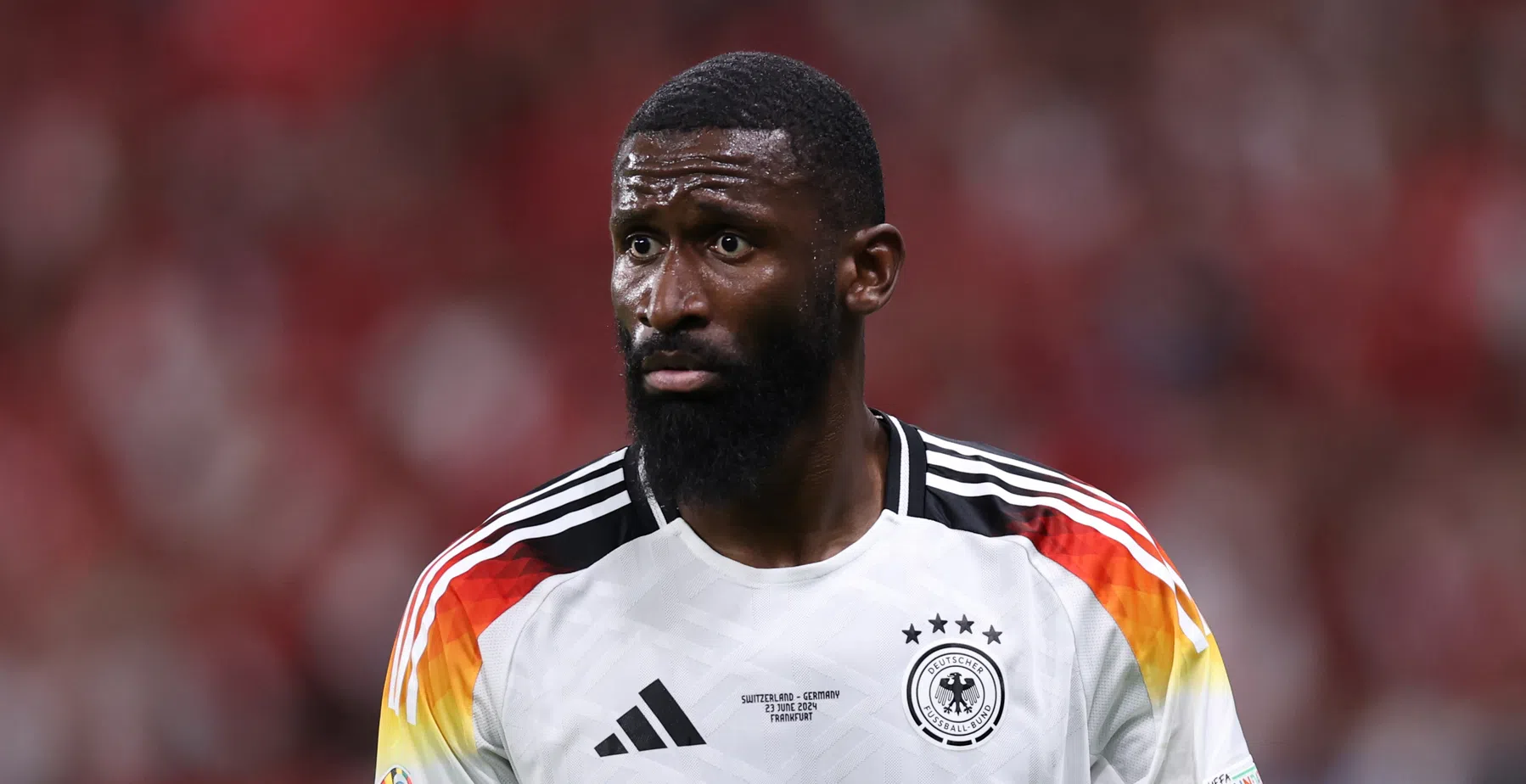 Vertrekt Rüdiger transfervrij bij Real Madrid in zomer 2026? | VoetbalNieuws