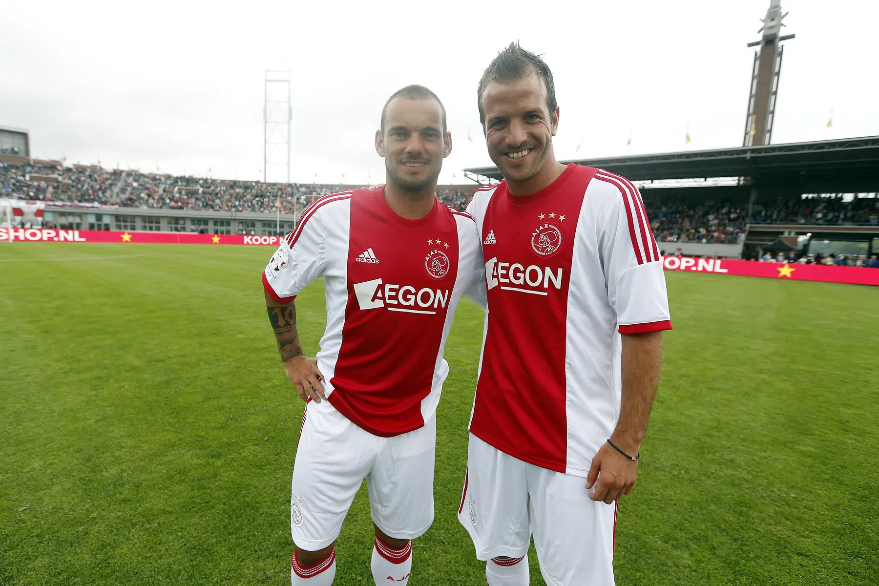 Van der Vaart en Sneijder kritisch: hoe moet Ajax nu verder? | VoetbalNieuws