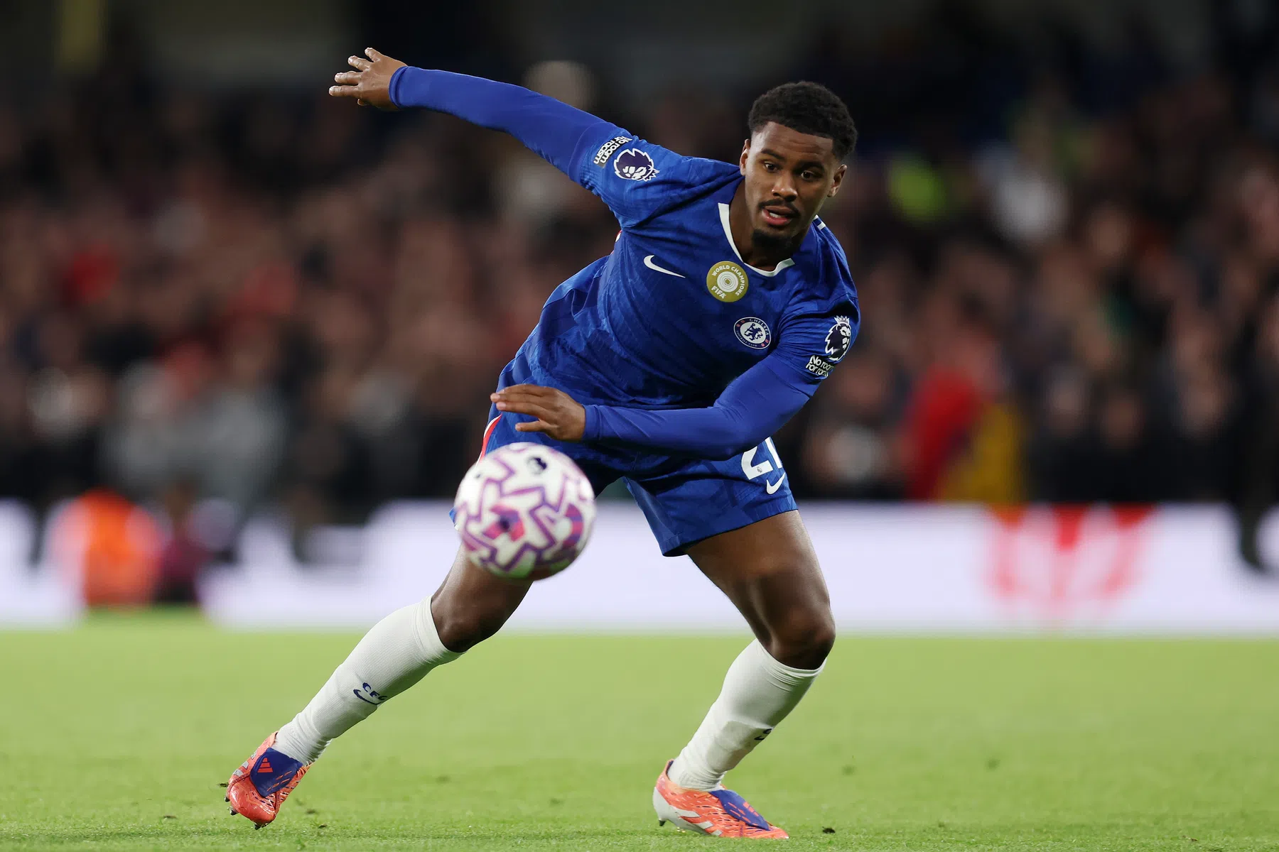 Maresca over Hato bij Chelsea: “Hij moet nog wennen” | VoetbalNieuws