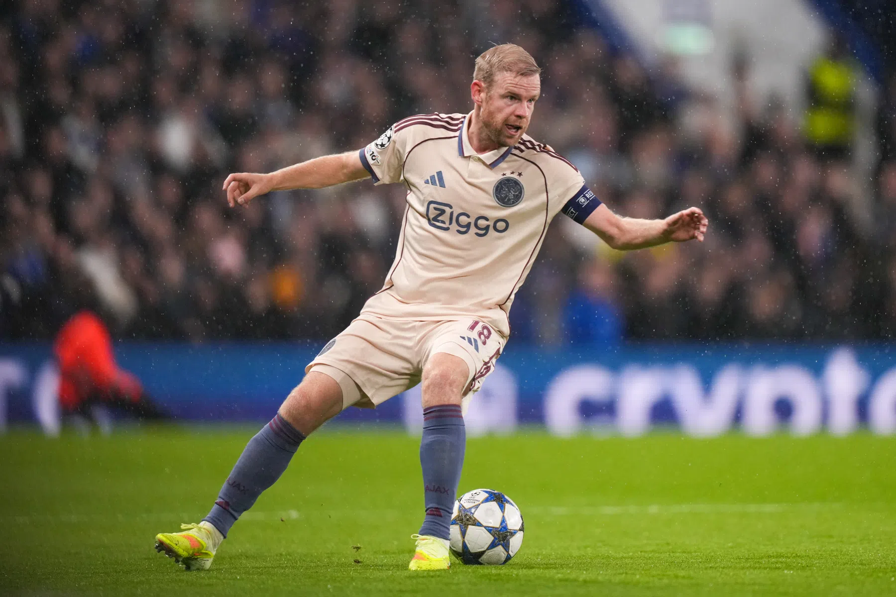 Davy Klaassen breekt Europees record bij Ajax | VoetbalNieuws