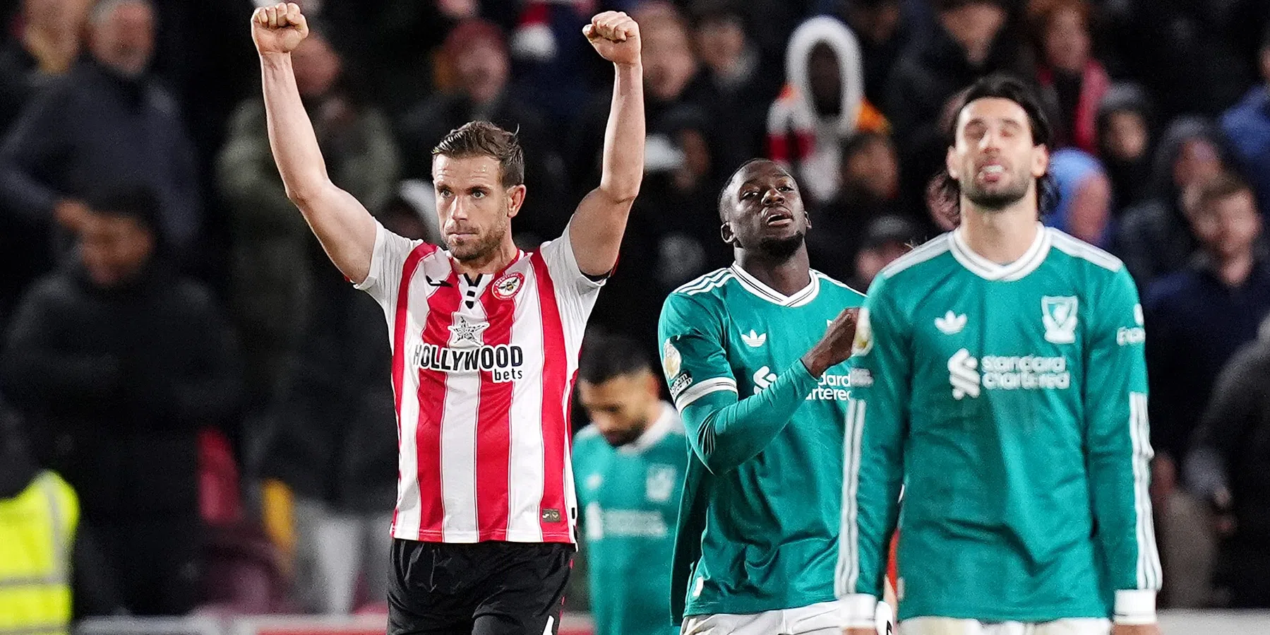 Engelse media zien 'crisis' onder Slot: 'Liverpool niet verslagen, maar overklast'