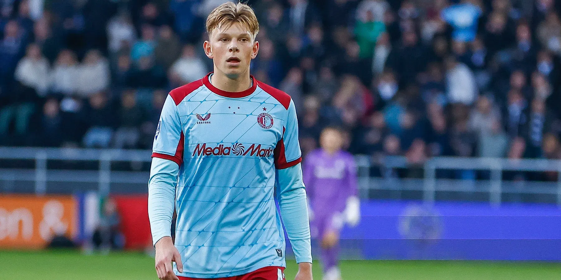 Feyenoord heeft contractnieuws: talentvolle verdediger tekent tot 2028