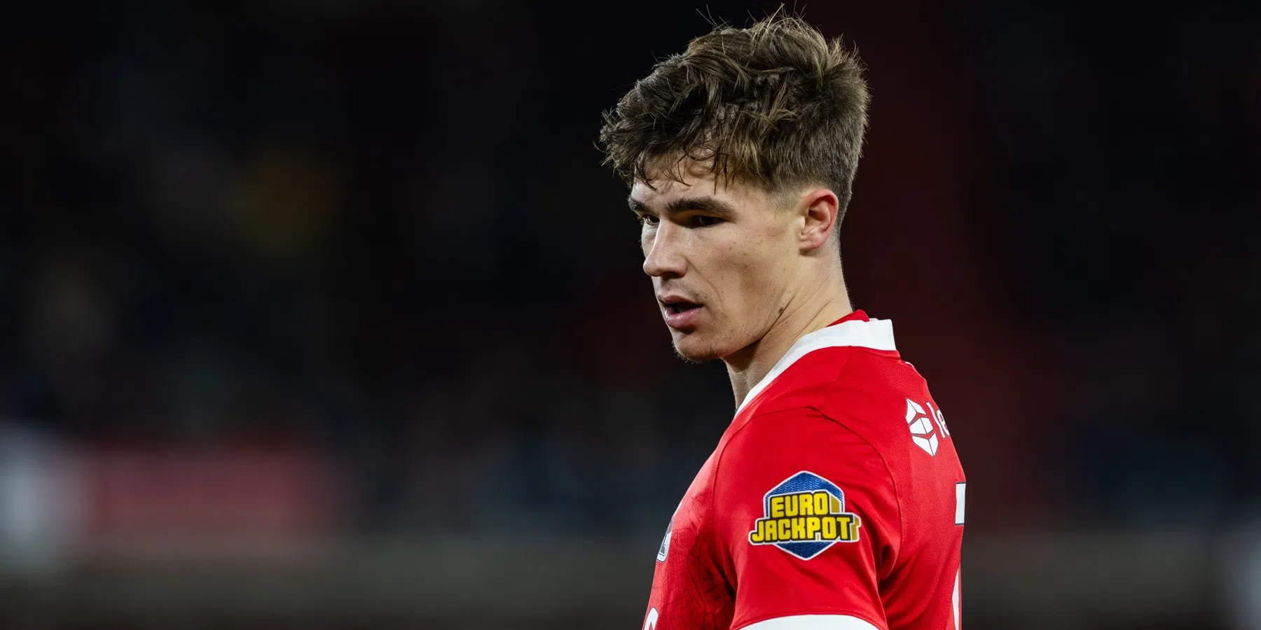 Kaartenklassement Eredivisie: AZ de 'trotse' koploper, Go Ahead doet rustig aan