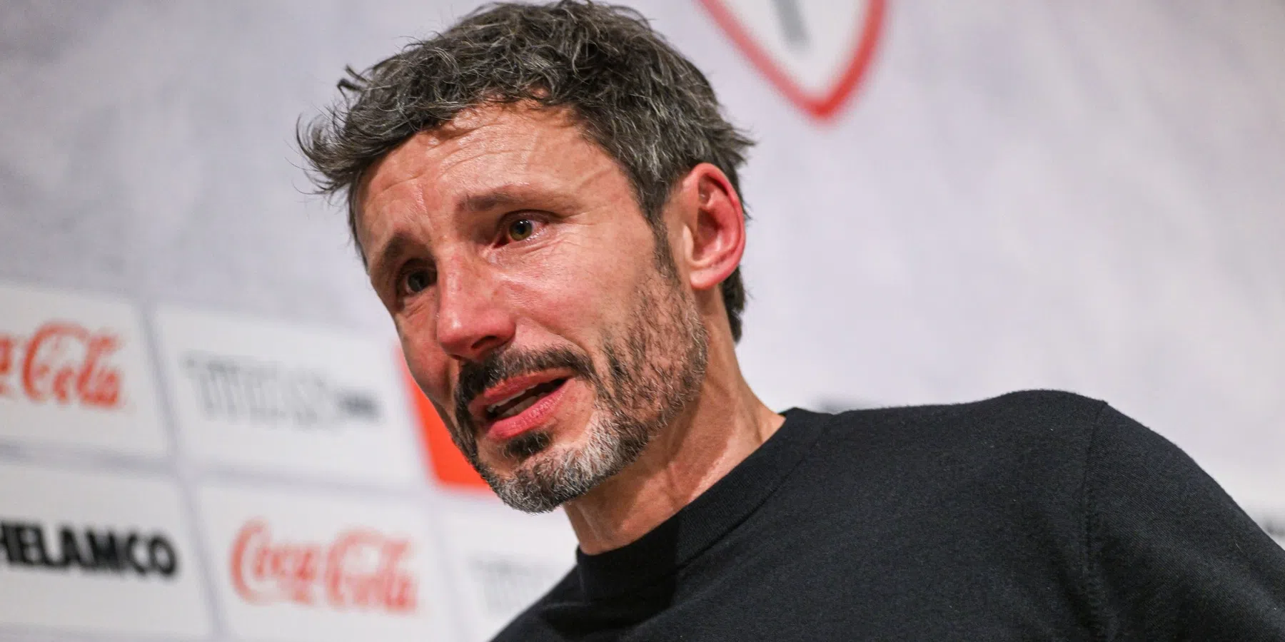 Van Bommel slaat vier aanbiedingen af: dit is waarom de trainer heeft bedankt