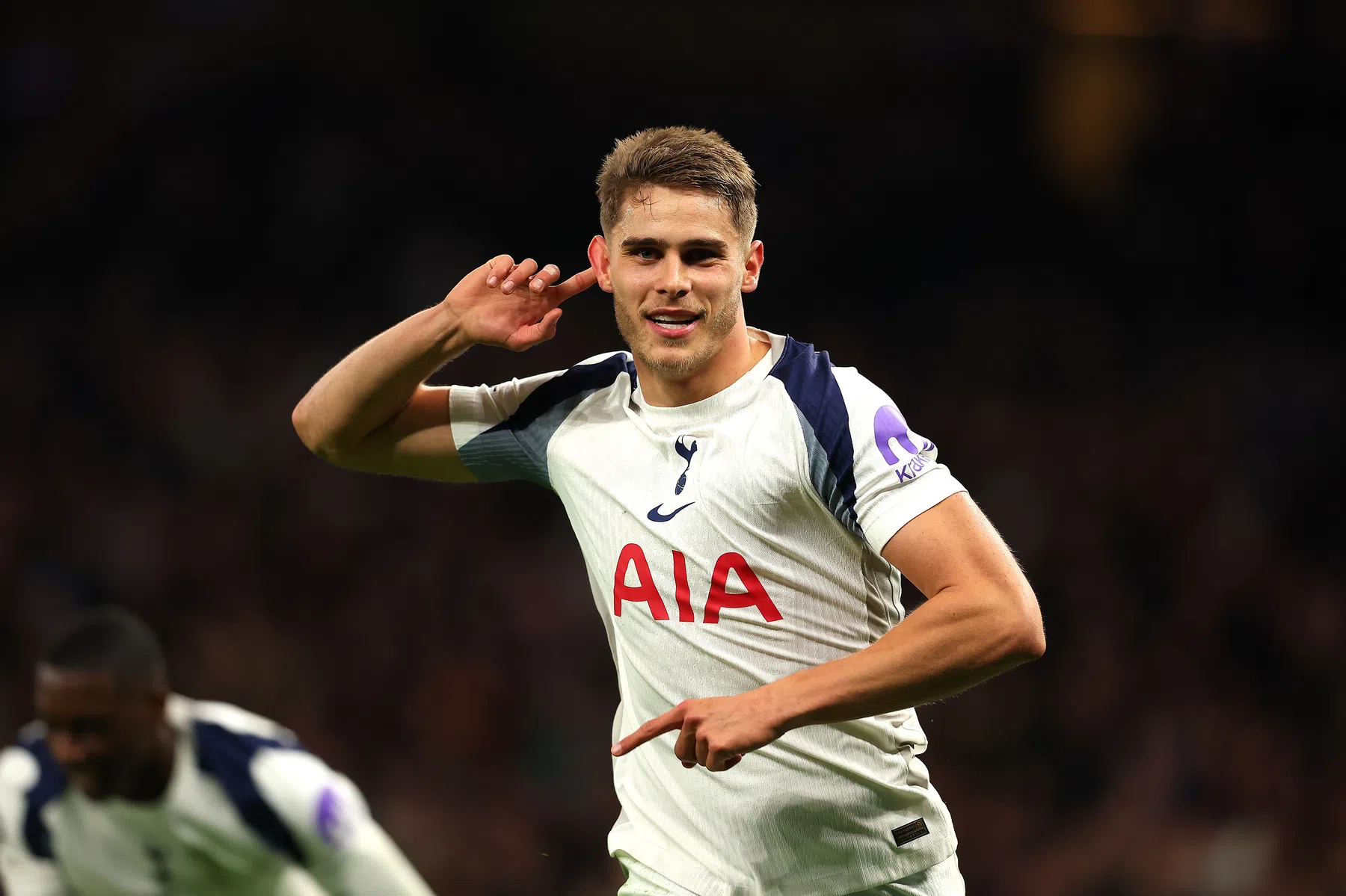 Van de Ven vestigt uniek Champions League-record | VoetbalNieuws