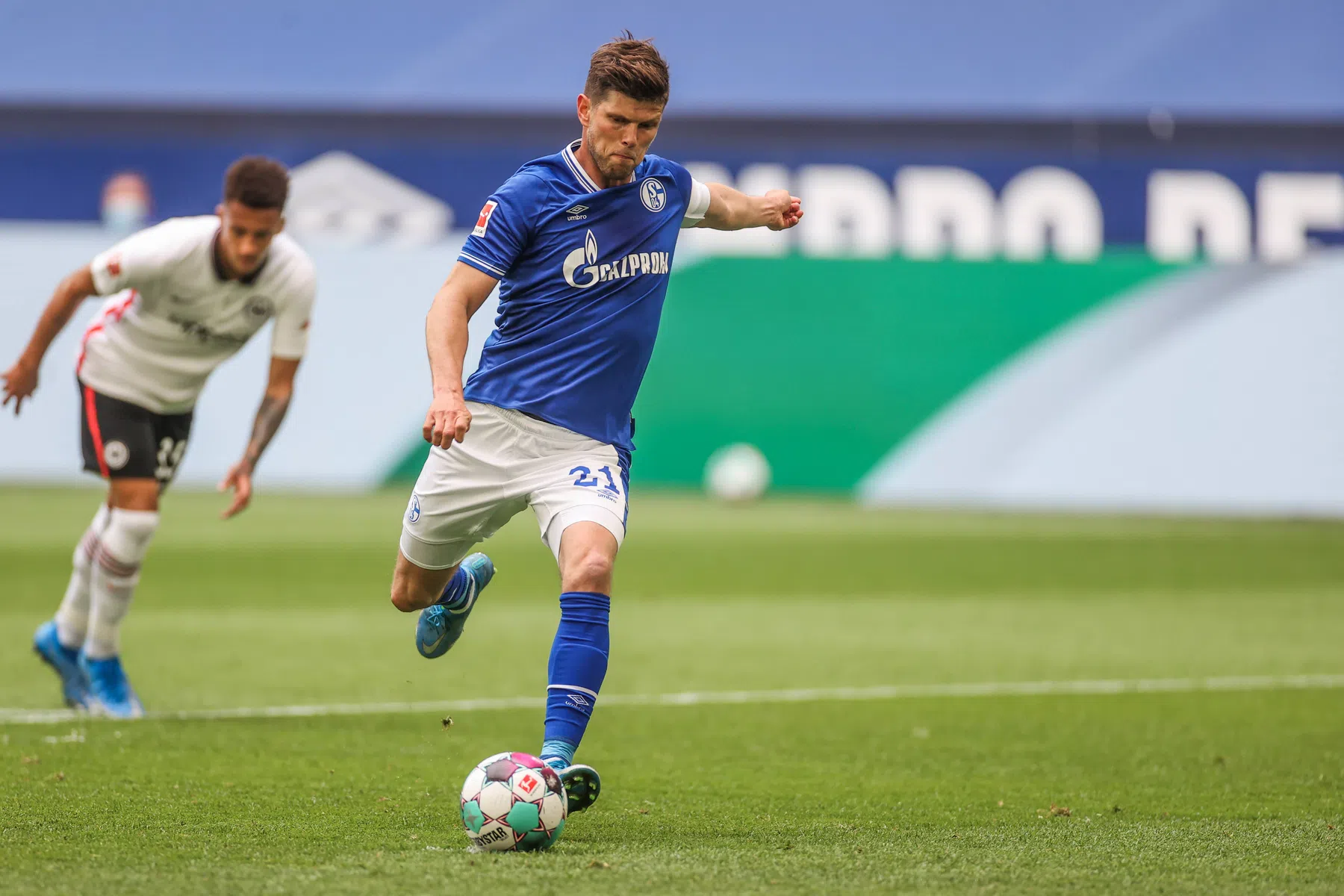 Ronaldo en Messi aan kop op all-time topscorerslijst | VoetbalNieuws