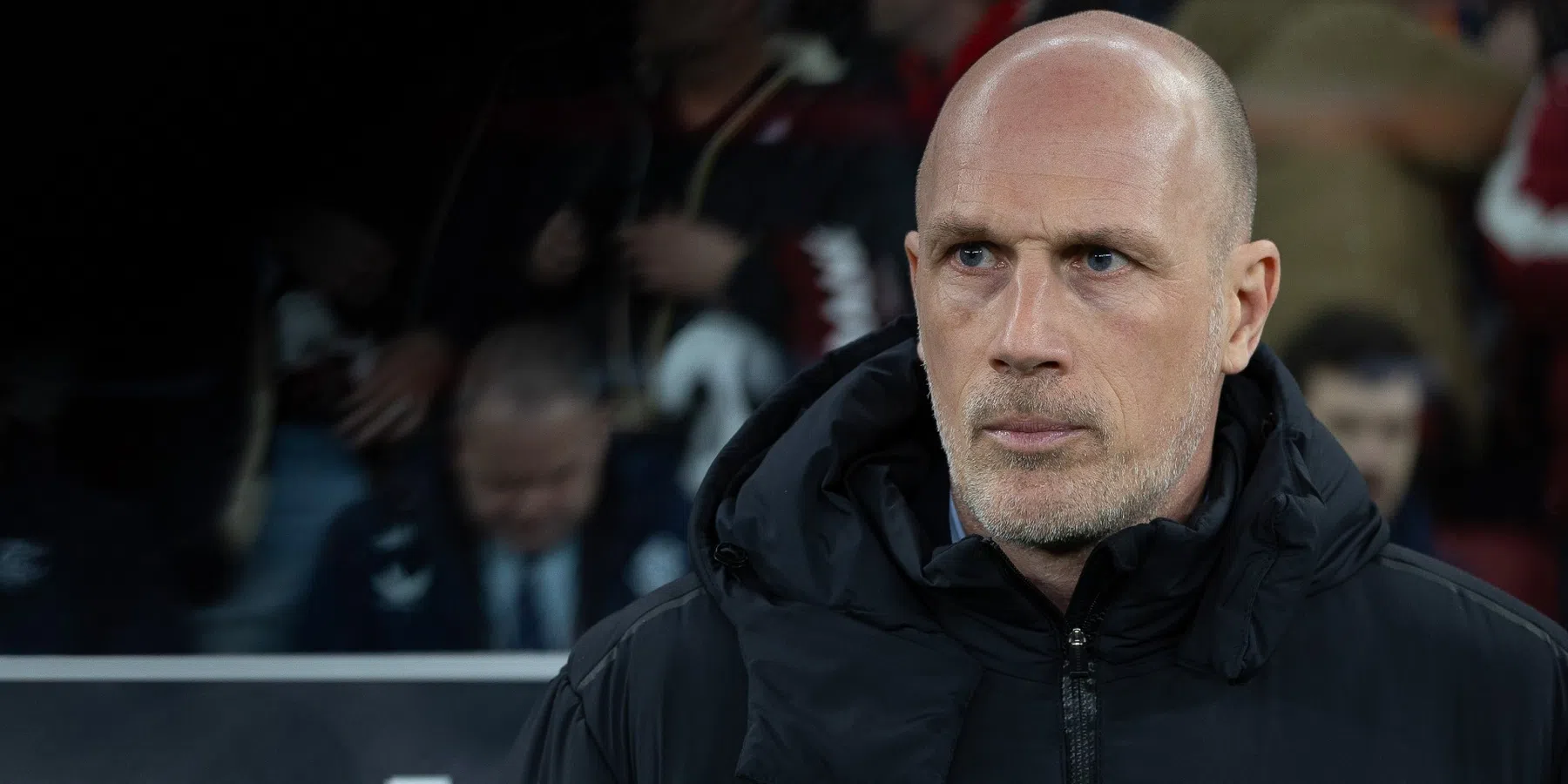 'Ajax doet navraag naar 51-jarige Belg als opvolger van ontslagen Heitinga'