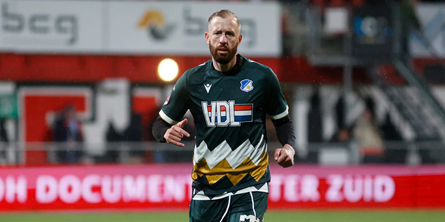Van Veen gezocht in Schotland, FC Eindhoven ontkent | VoetbalNieuws
