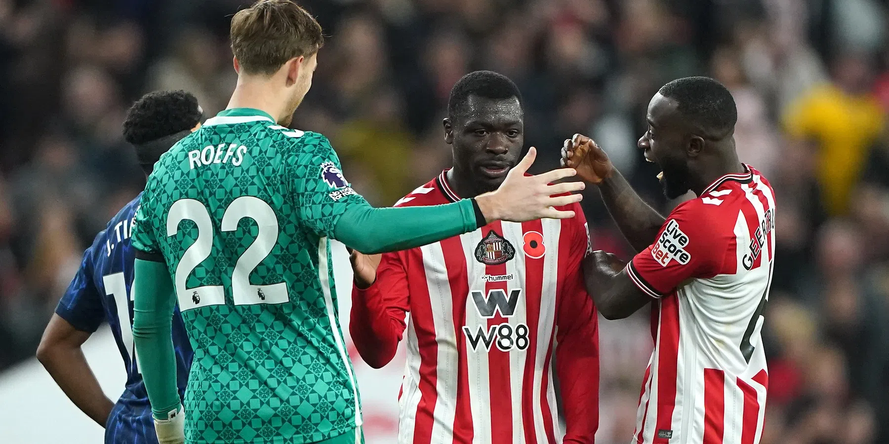 Brobbey redt punt voor Sunderland tegen Arsenal | VoetbalNieuws