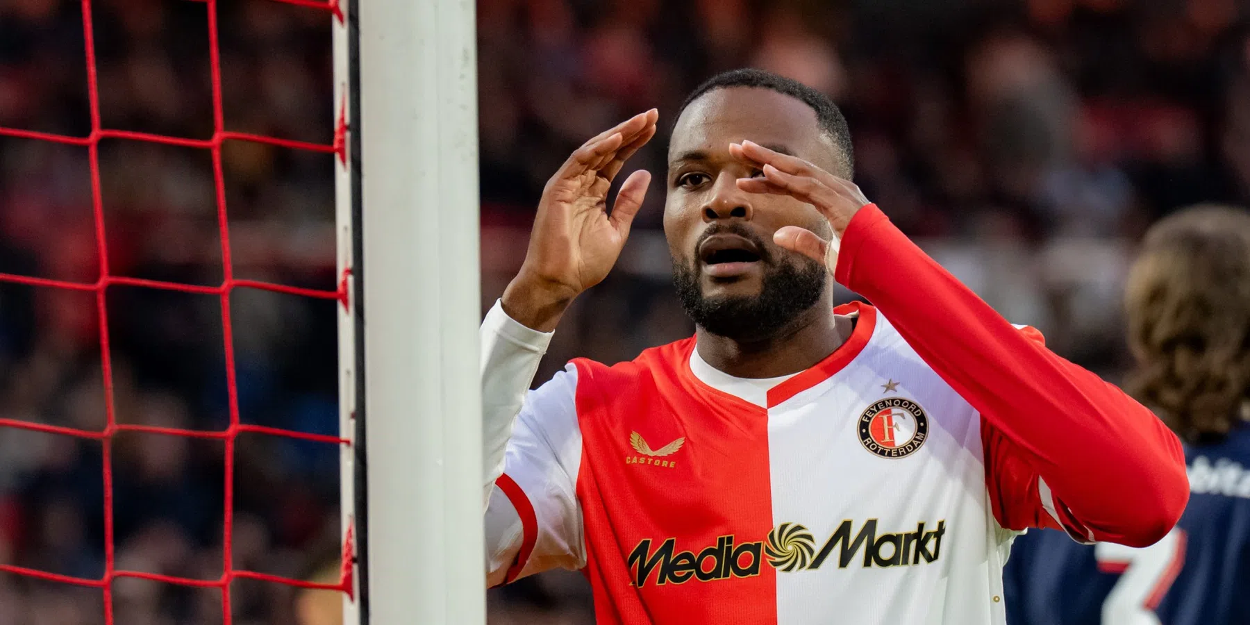 Feyenoord-basisklant moet nationale ploeg verlaten vanwege blessure