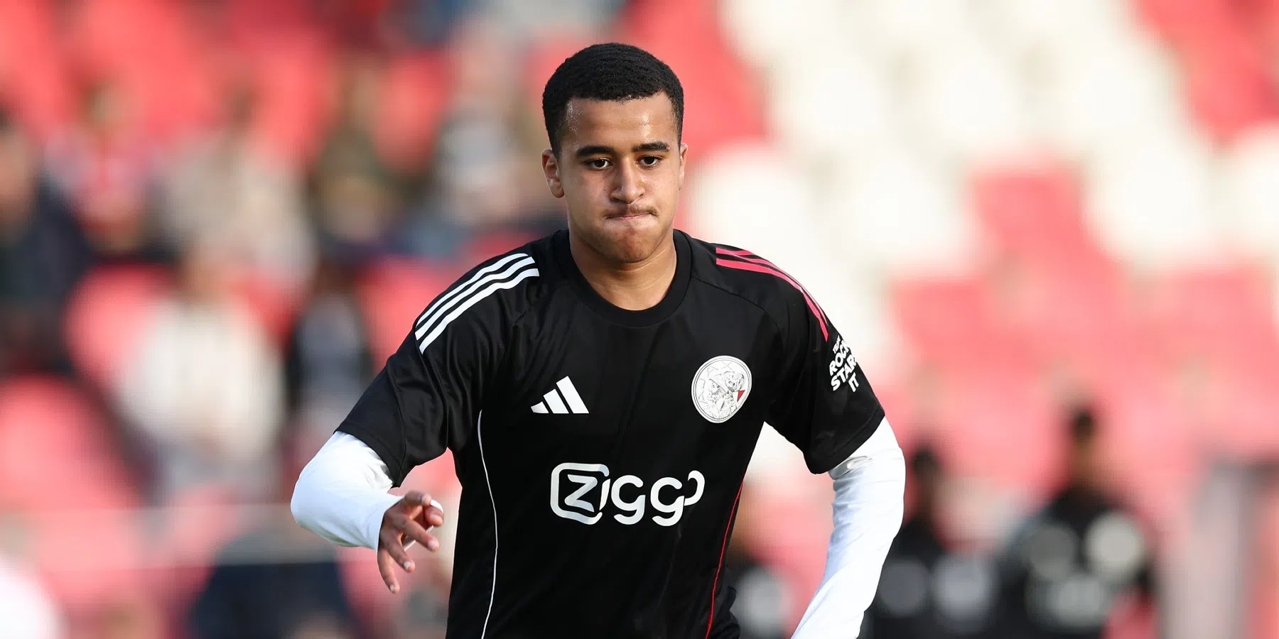 Ajacied Ouazane grijpt naast prijs Afrikaans talent van het jaar | VoetbalNieuws