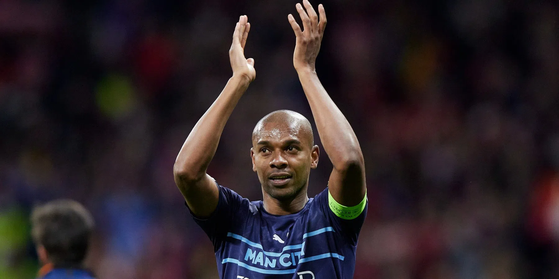 Ex-City-aanvoerder Fernandinho stopt met voetbal | VoetbalNieuws