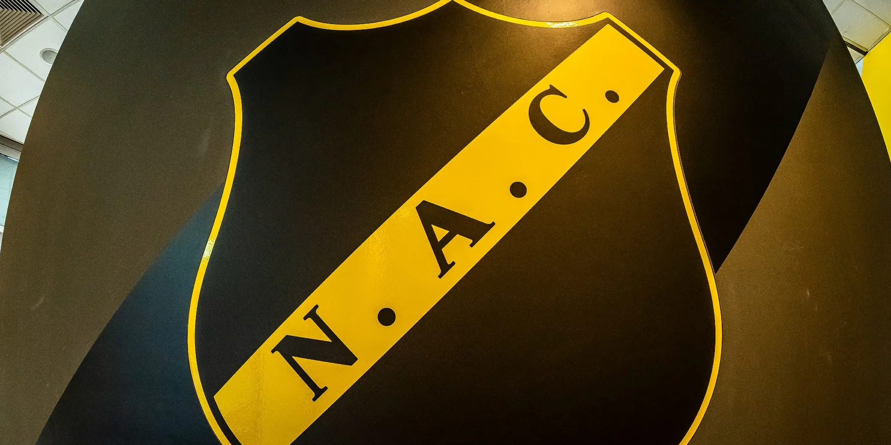 NAC onderneemt actie tegen racisme en online haat | VoetbalNieuws