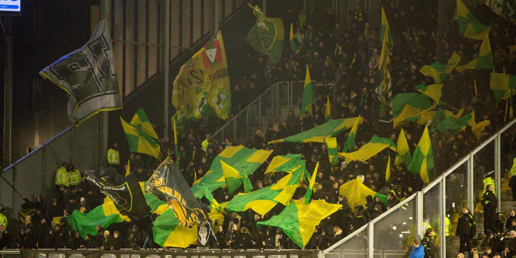 ADO straft eigen fans na vuurwerkincident bij Cambuur | VoetbalNieuws