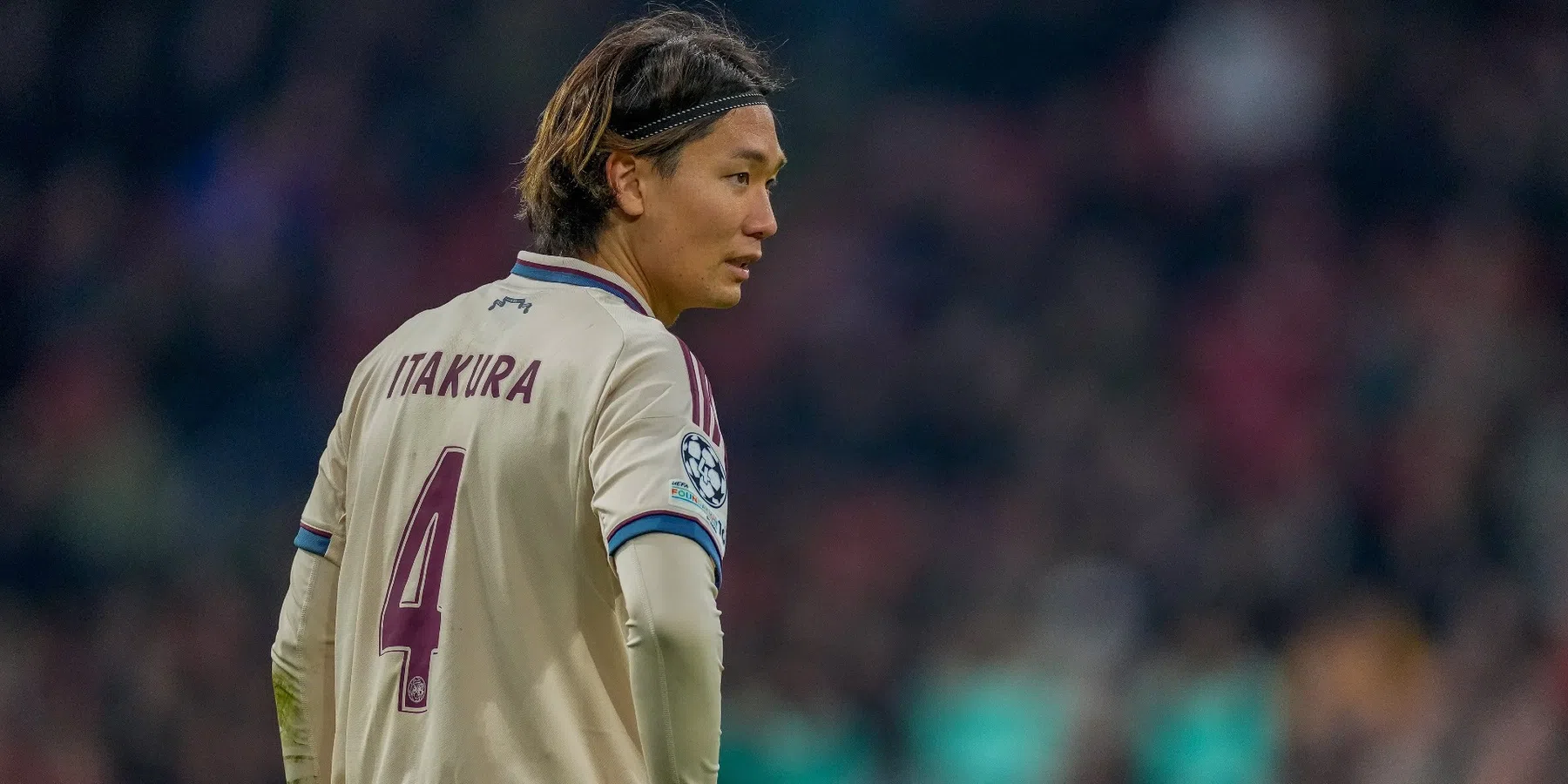 Itakura uit onvrede over rol bij Ajax | VoetbalNieuws