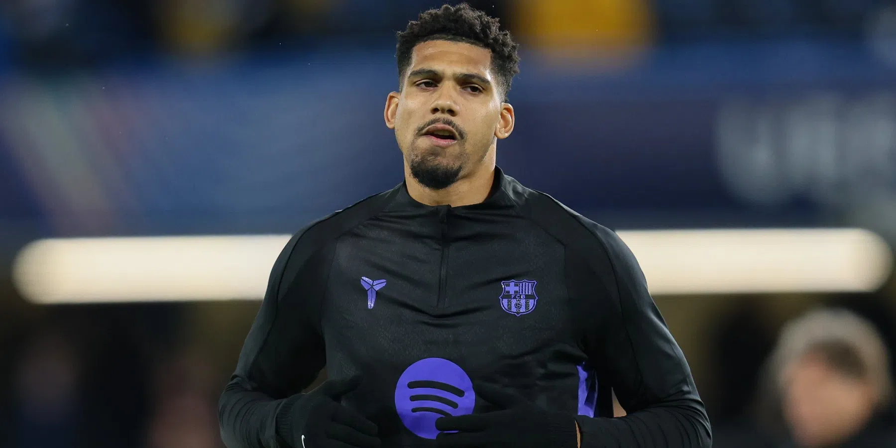 Barcelona tijdelijk zonder Araujo: verdediger kampt met mentale problemen