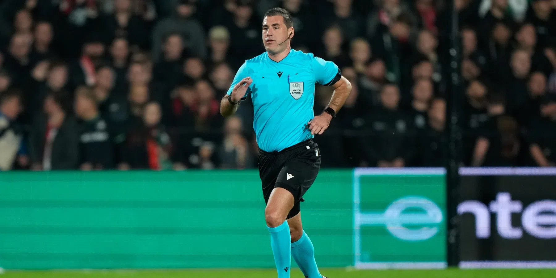 Obrenovic fluit Qarabag - Ajax: oude bekende | VoetbalNieuws