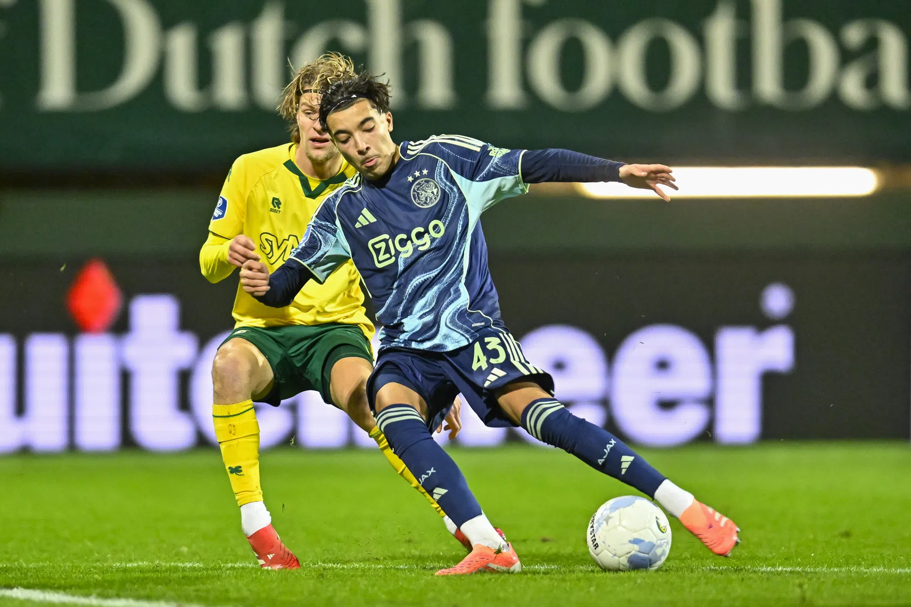 Ajax strikt Belgisch talent Koné: deze gingen hem voor | VoetbalNieuws