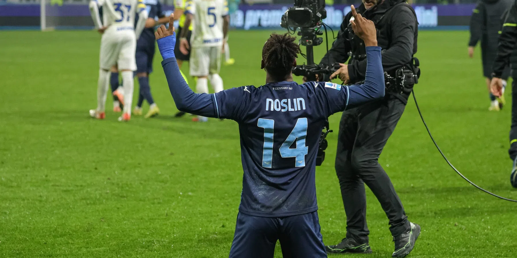 PSV-target Noslin blijft mogelijk langer bij Lazio | VoetbalNieuws