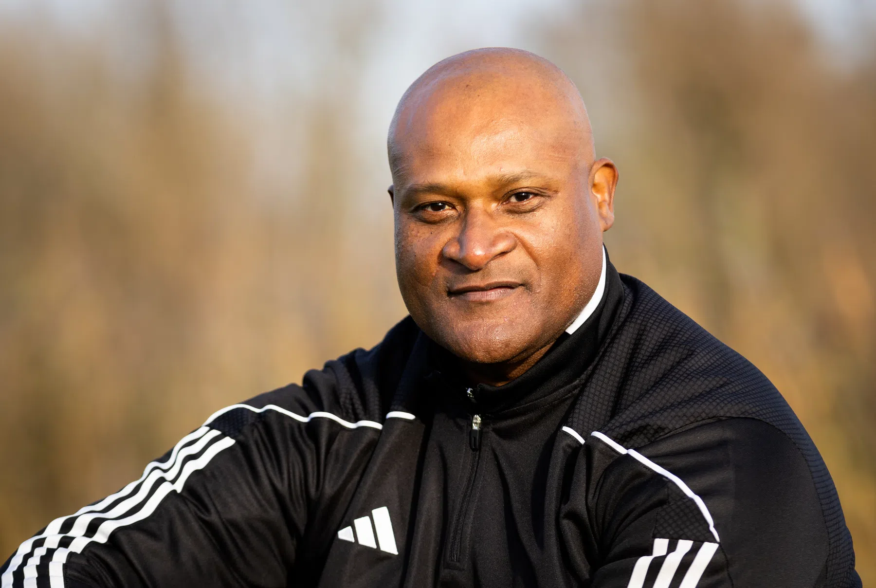 Winston Bogarde wordt assistent van Ten Cate bij Suriname | VoetbalNieuws