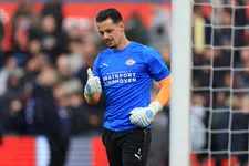 Thumbnail for article: PSV brengt slecht nieuws: Olij maanden aan de kant vanwege blessure