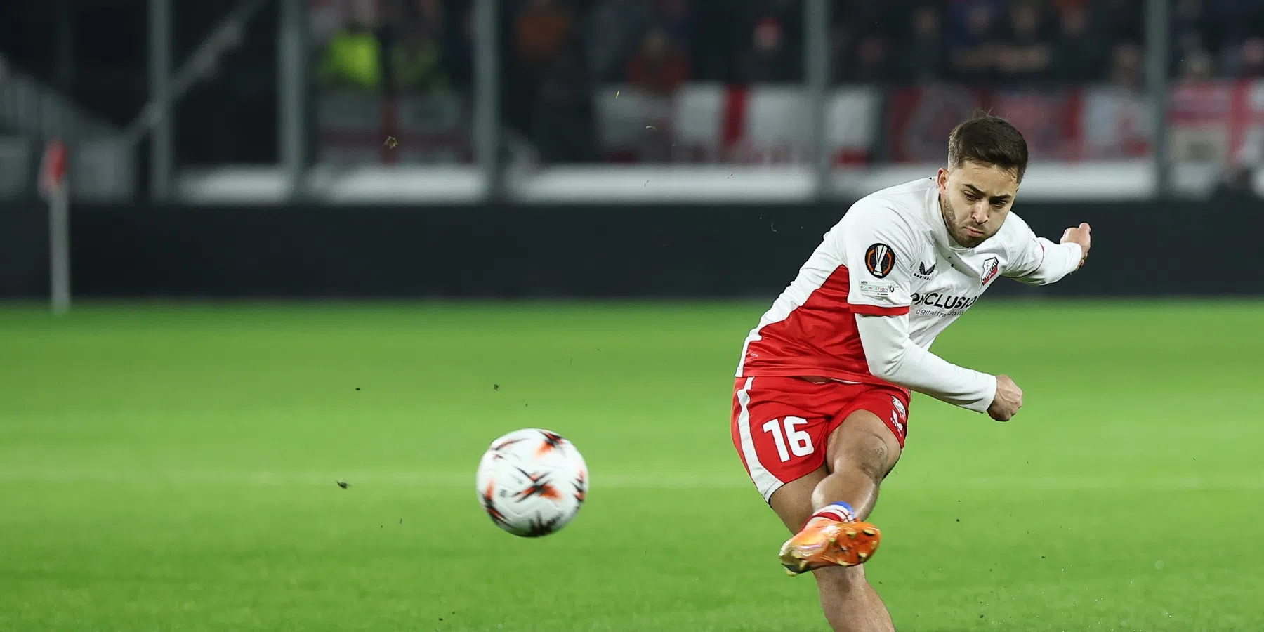 'Fenerbahçe meldt zich na afwijzing van Veerman bij Utrecht voor smaakmaker'