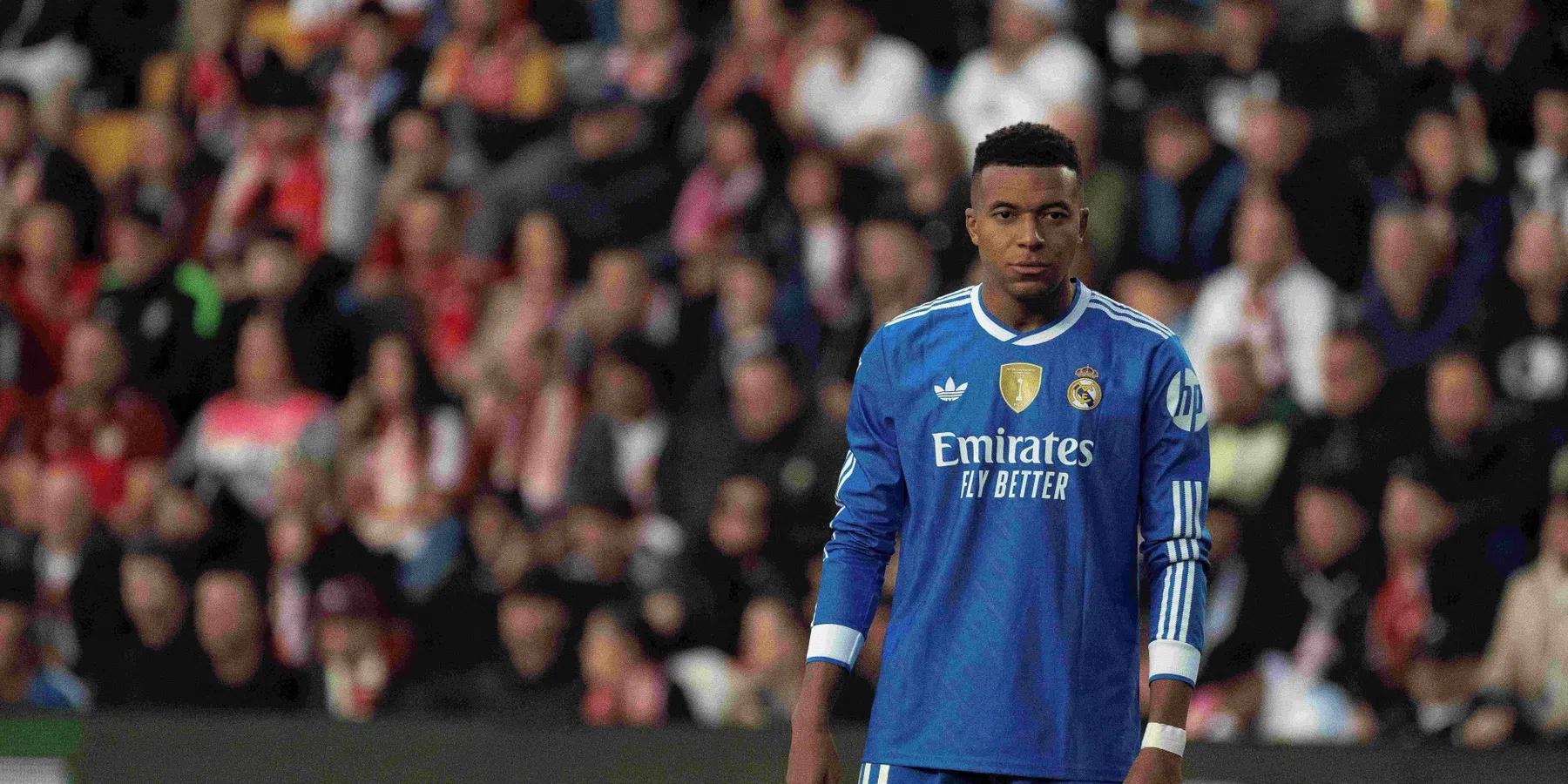 Mbappé weken uitgeschakeld door knieblessure | VoetbalNieuws