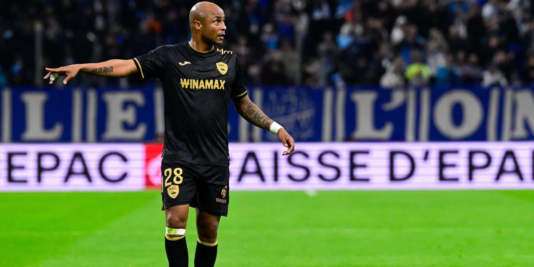NAC verrast met Ayew-transfer: zo haalde de club hem naar de Eredivisie