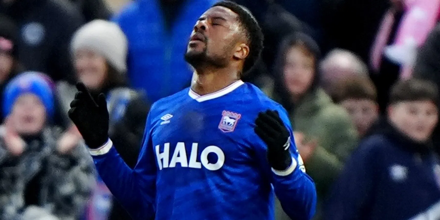 Ajax-huurling Akpom scoort: wanneer moet Ipswich de aanvaller overnemen?