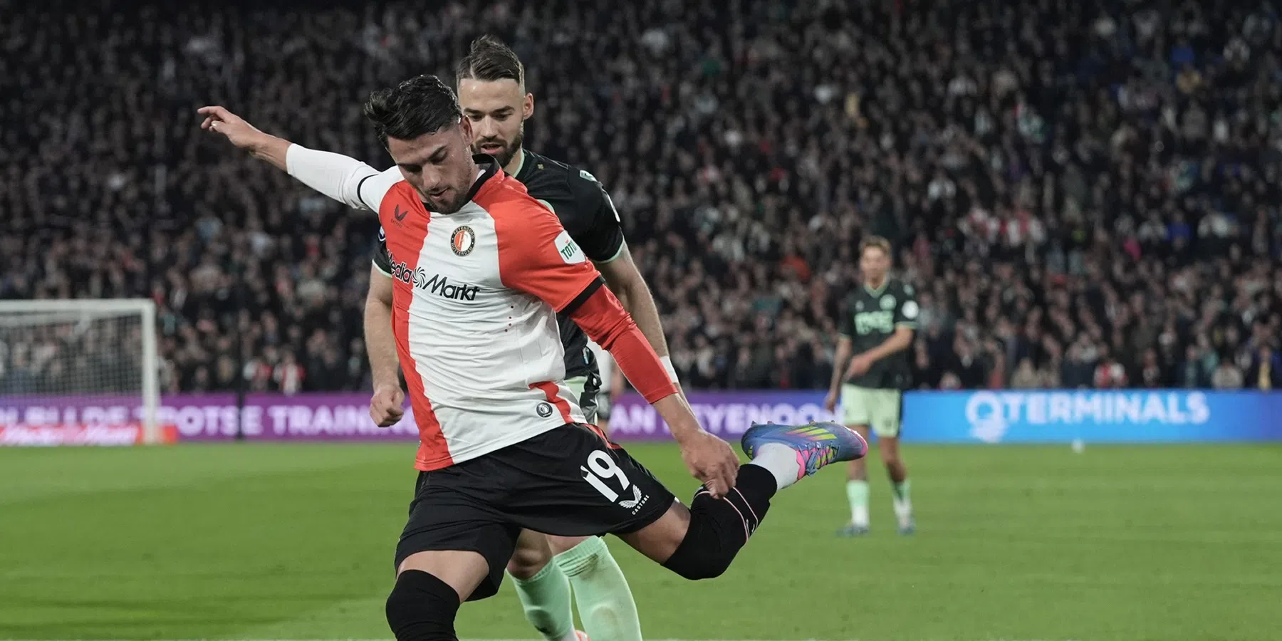 Feyenoord haalt verhuurde aanvaller vroegtijdig terug 