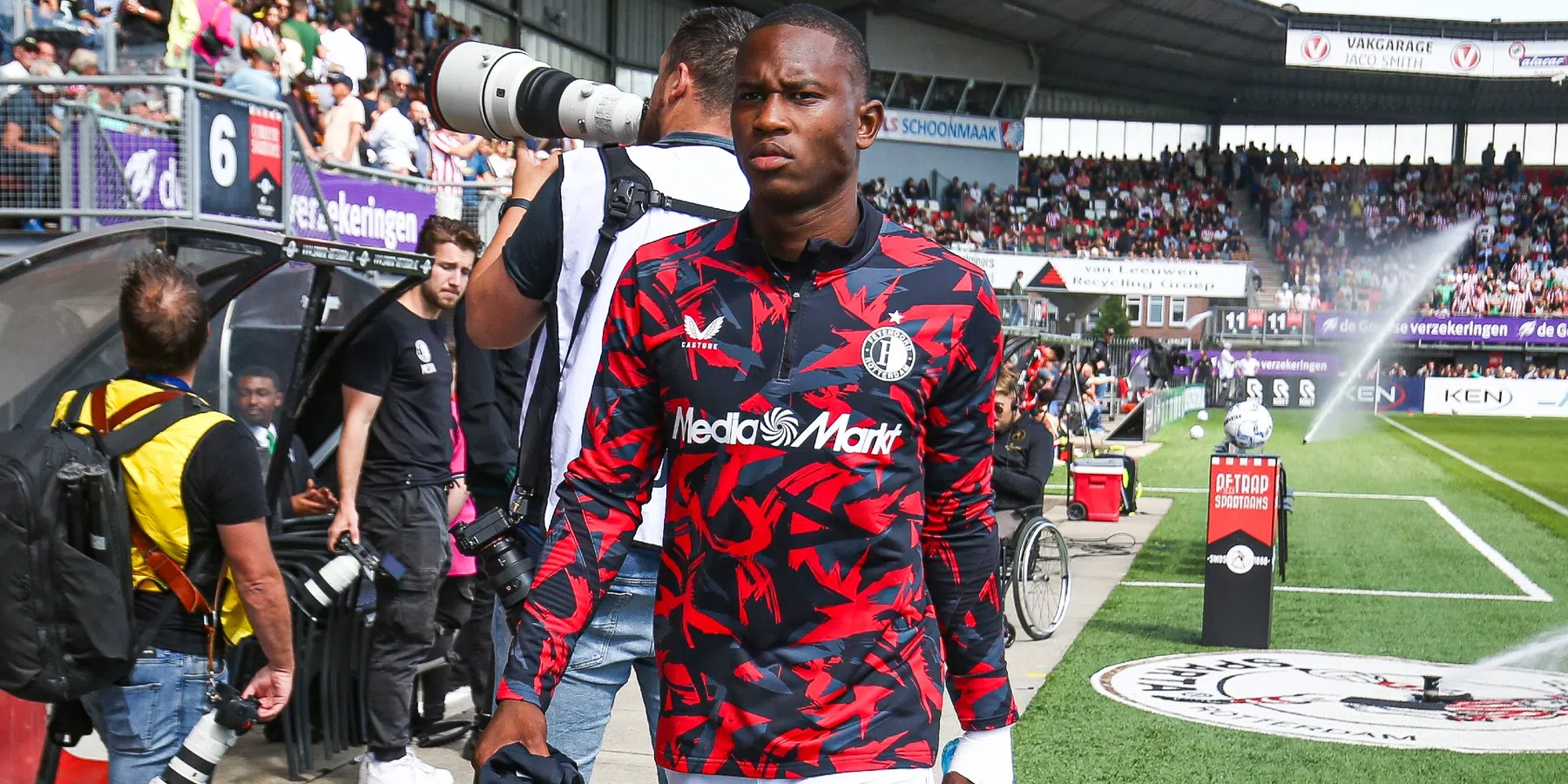 'Feyenoord wil verdediger wederom verhuren en praat met Eredivisie-club'