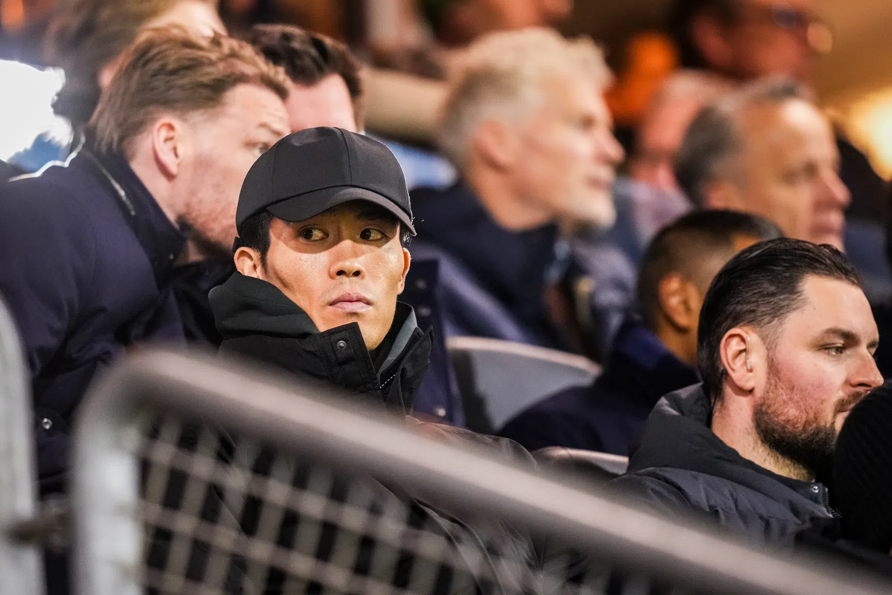 Tomiyasu maakt indruk bij Ajax en debuteert mogelijk vs Volendam | VoetbalNieuws