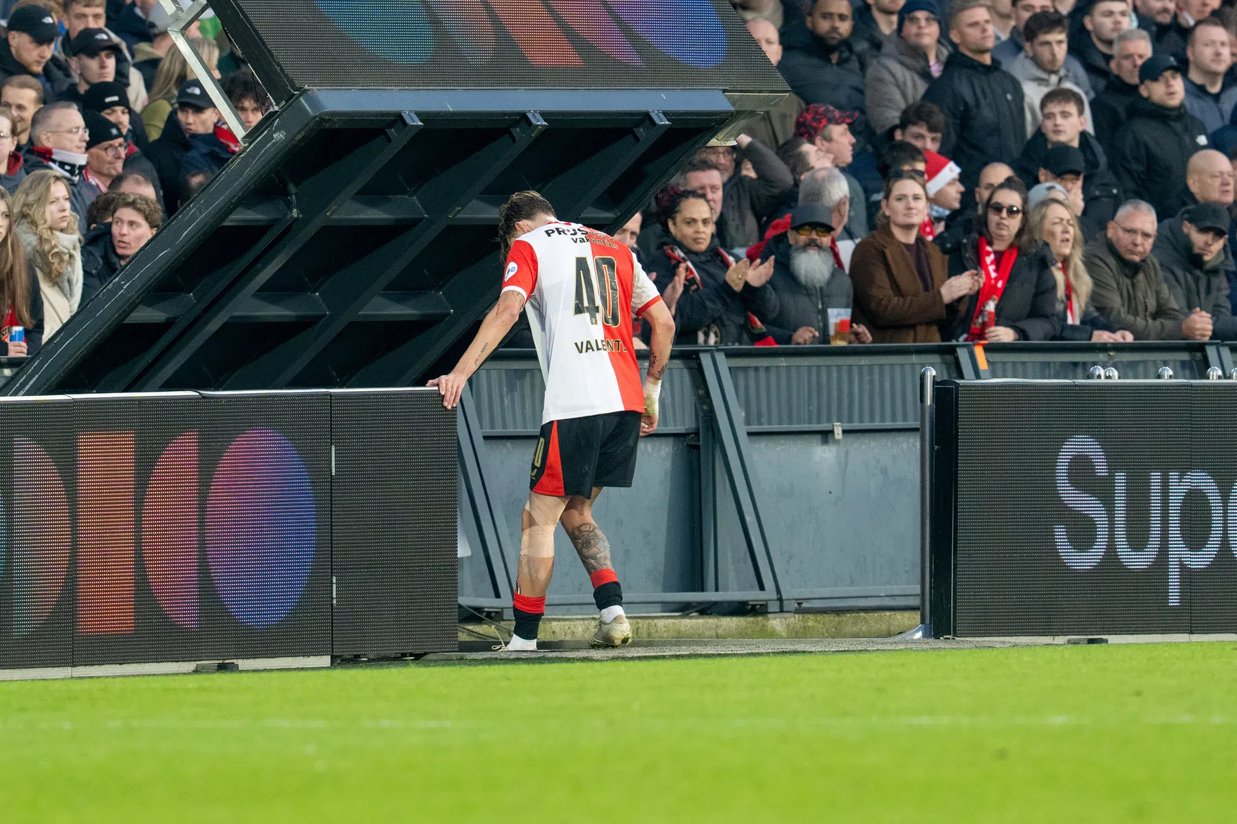 Feyenoord mist veel spelers tegen Heerenveen | VoetbalNieuws