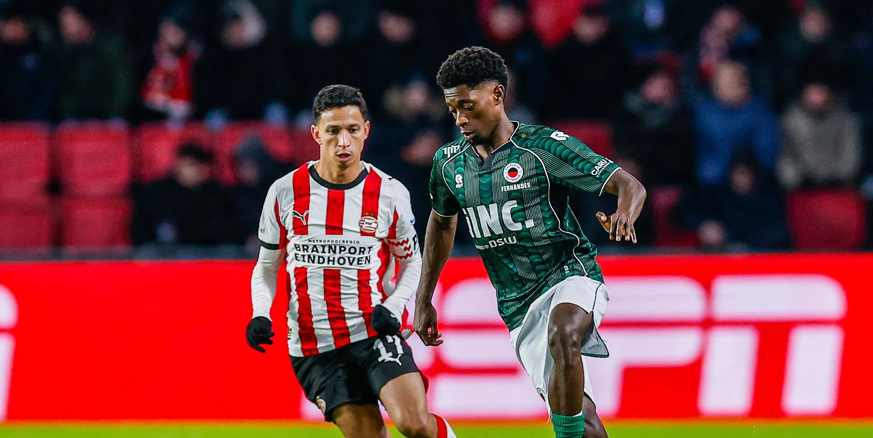 PSV blaast Excelsior in eerste helft al omver, maar ziet wel aanvallers wegvallen