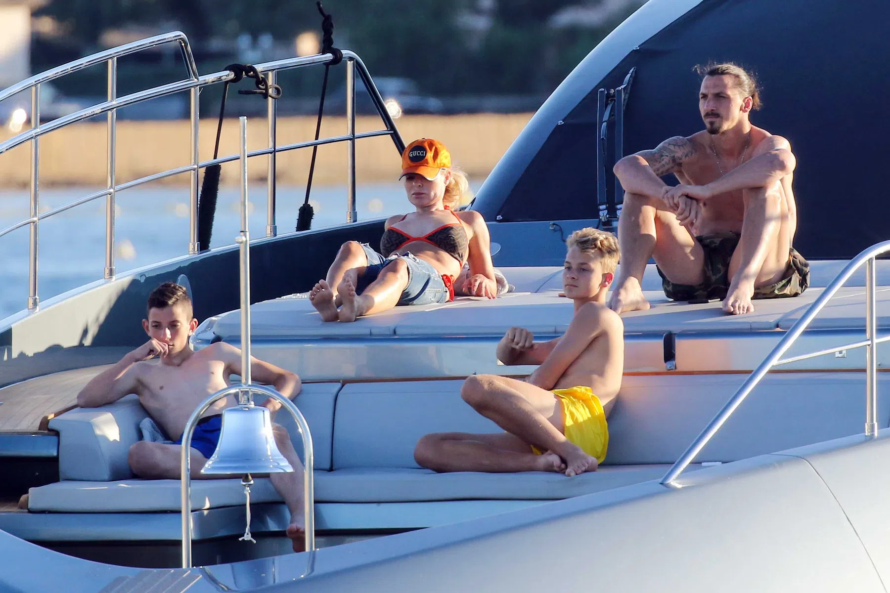 Vader-zoon-duo's bij Ajax: van Kluivert tot Ibrahimovic | VoetbalNieuws