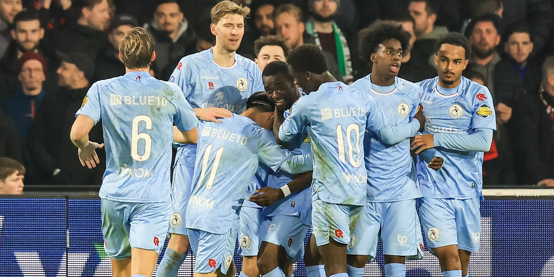 Feyenoord aast op transfervrije Sparta-middenvelder Kitolano | VoetbalNieuws