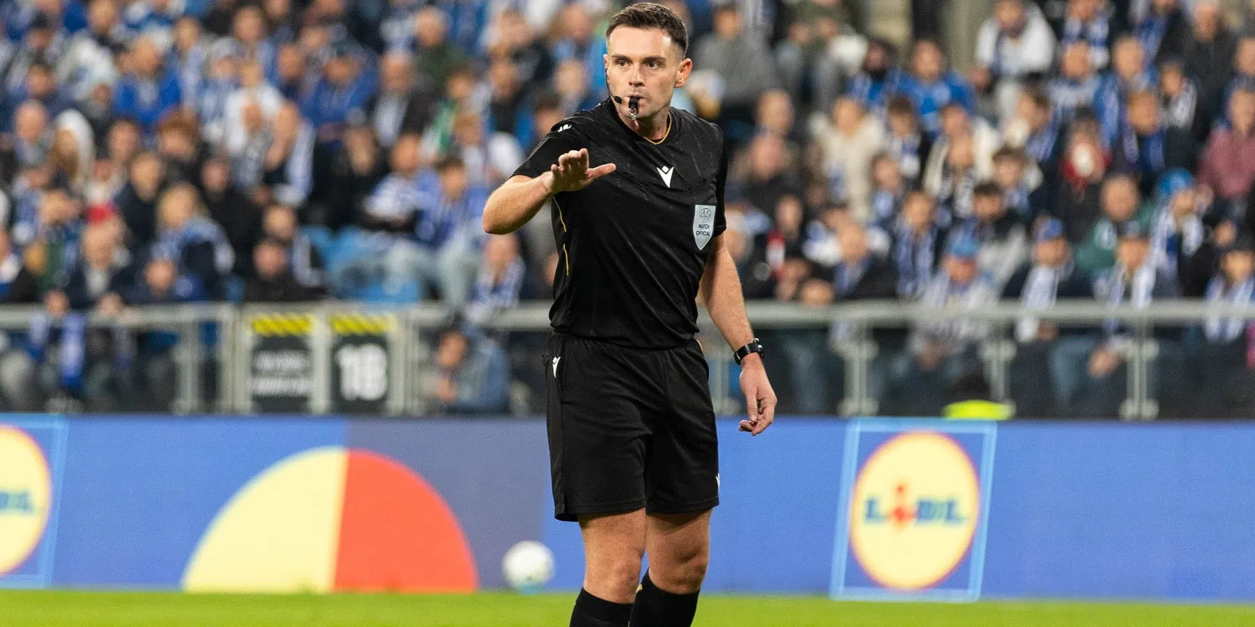 Scheidsrechter met Oranje-verleden fluit FC Utrecht - KRC Genk in de Europa League