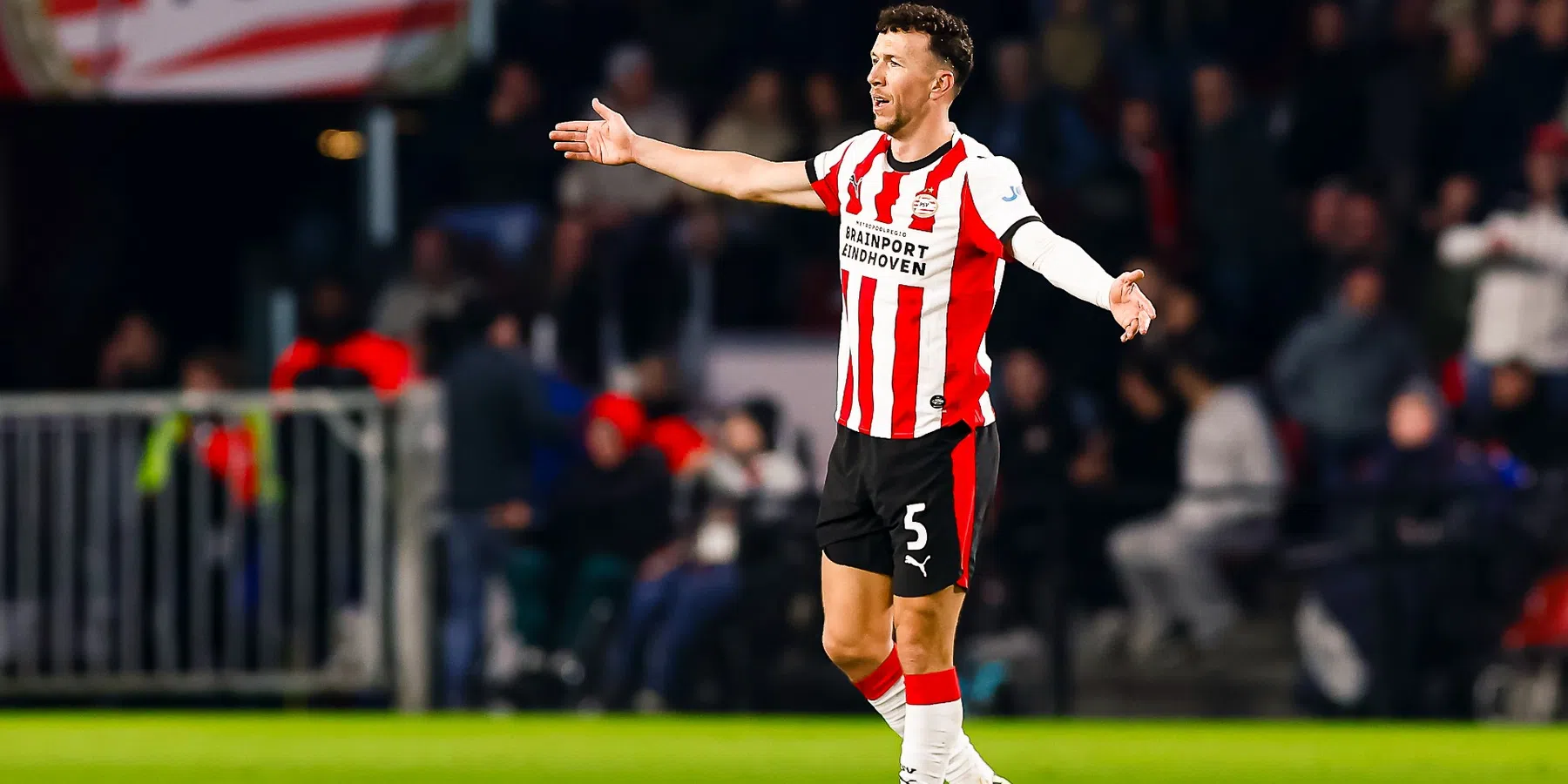 Nederlandse media: 'PSV geen schim van zichzelf', 'Windkracht zes in de snufferd'