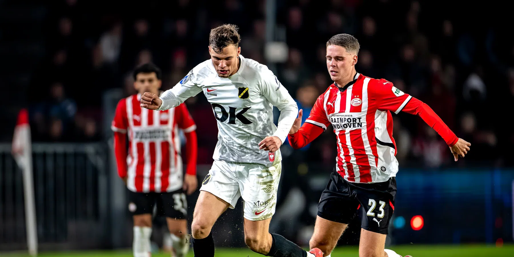 'PSV-machine stokt ineens, 'prima onopvallende' Deijl, weer eens frivool Ajax'    
