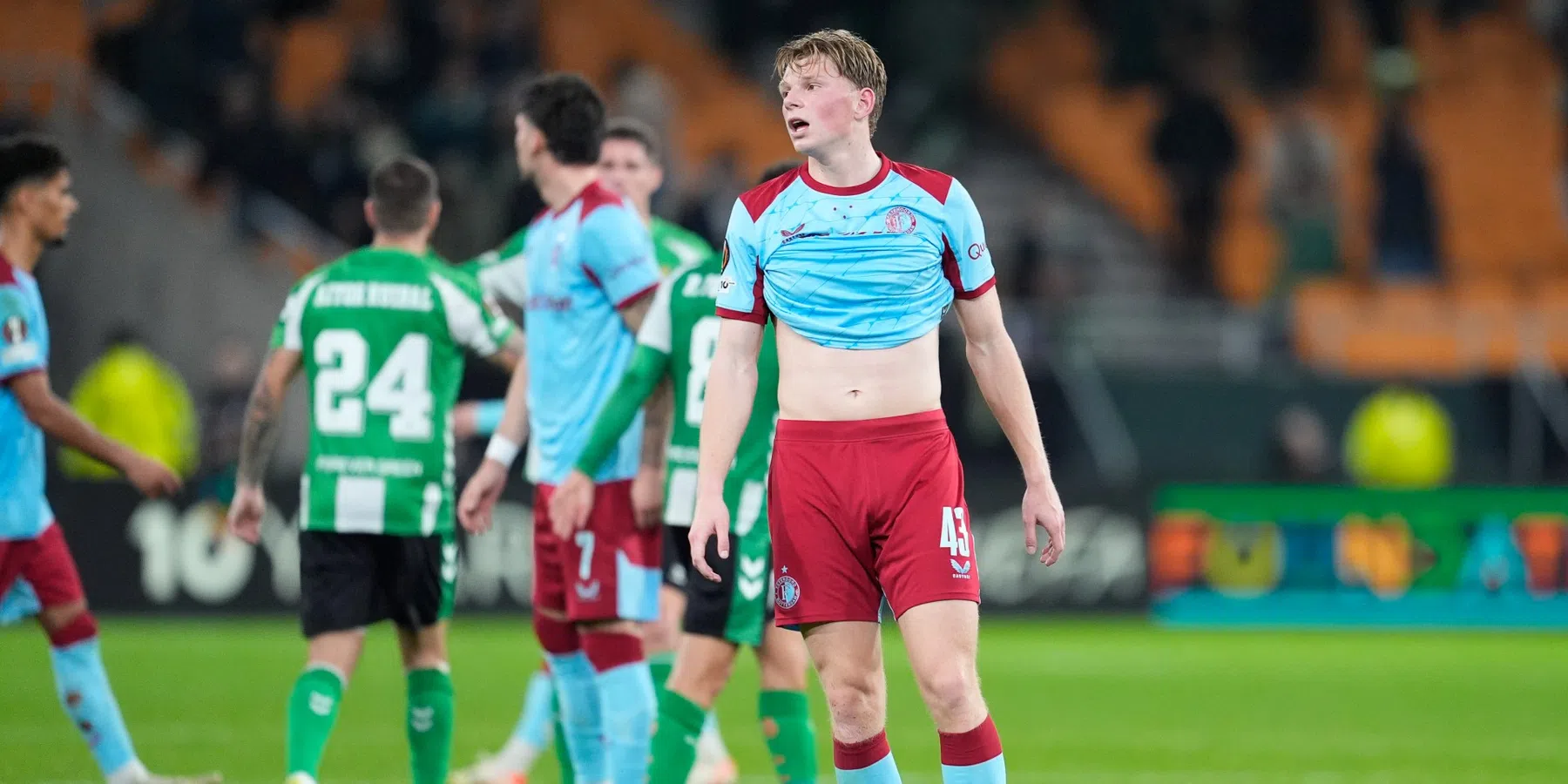 Kranten zien Feyenoord slecht spelen in Europa | VoetbalNieuws