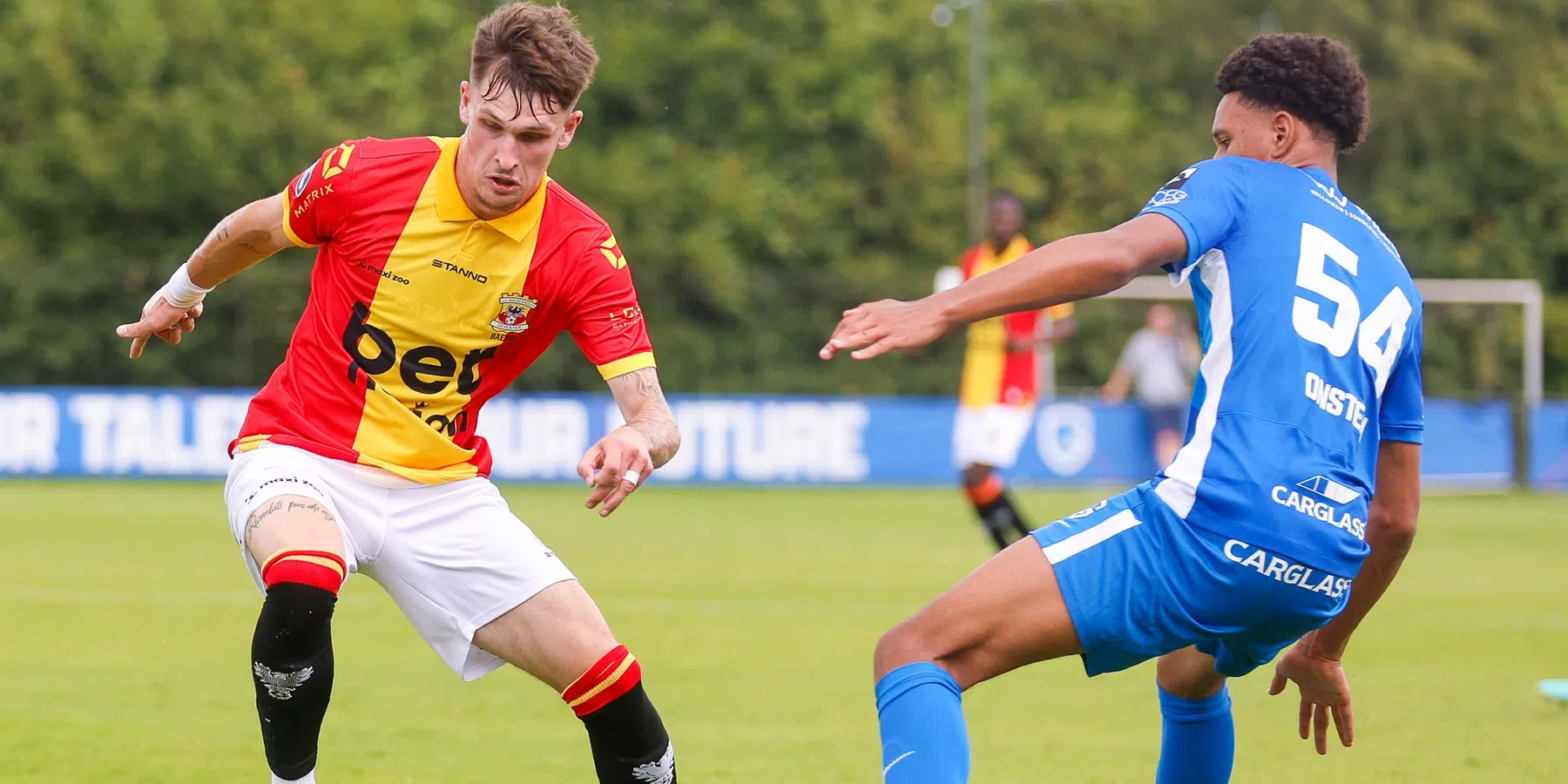  Verrassende transfer afgerond: Barcelona presenteert Nederlandse verdediger