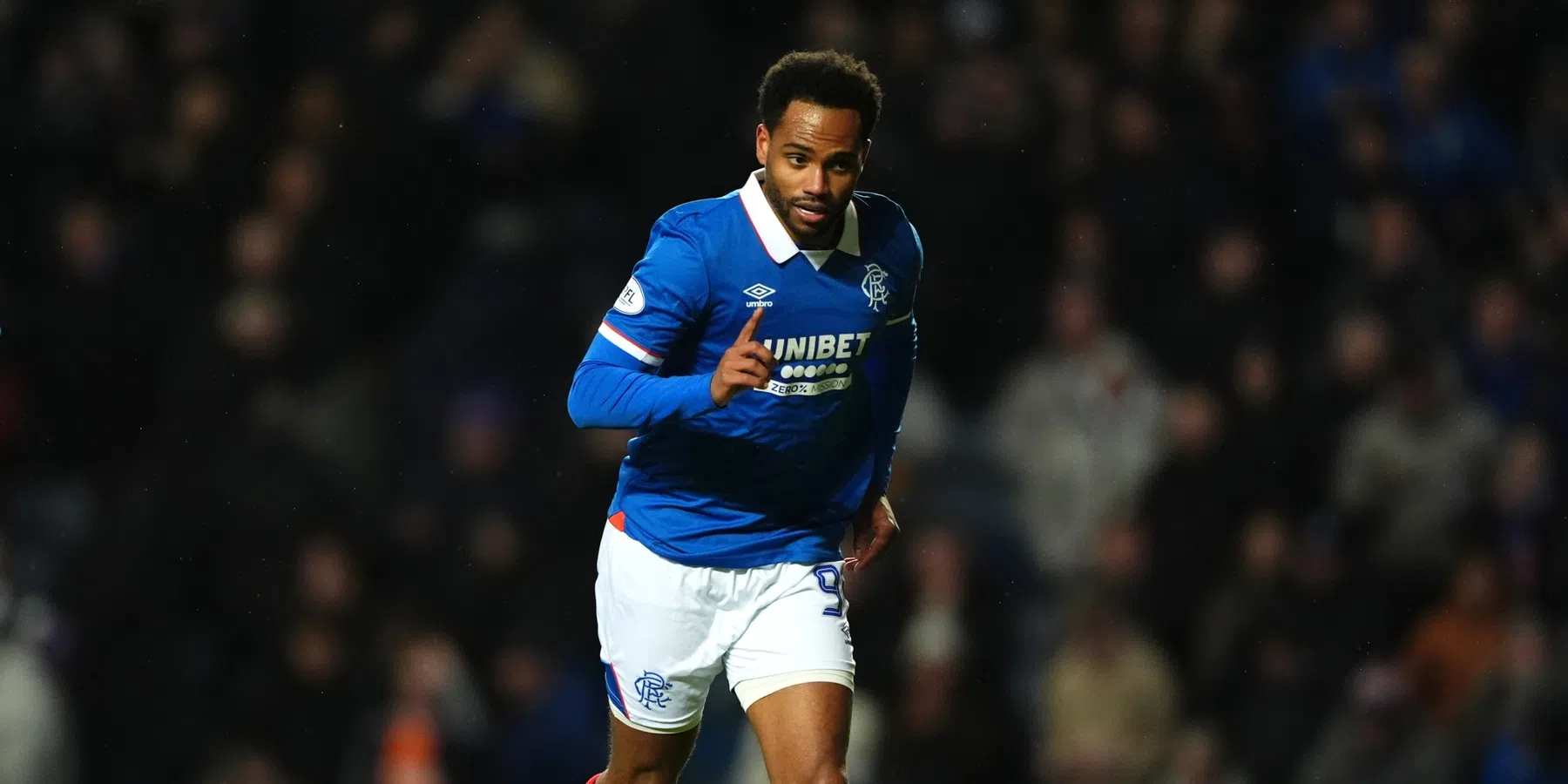 NEC slaat toe op de markt: oud-spits van Feyenoord en Ajax keert terug