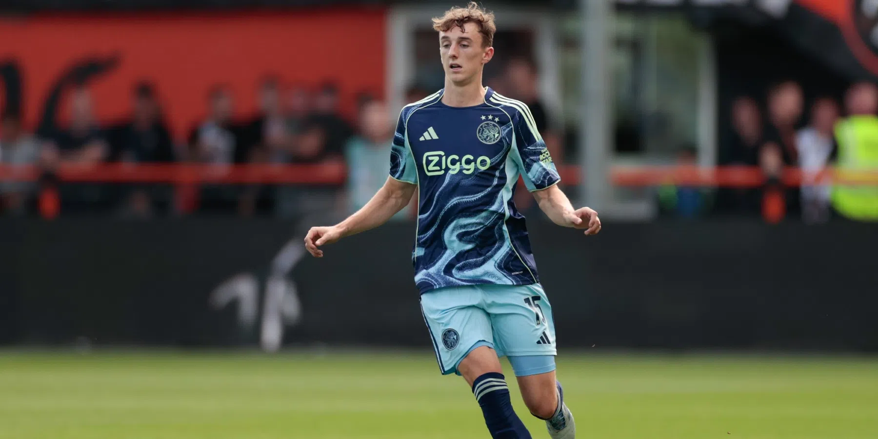 Waar en hoe laat wordt de Eredivisie-kraker tussen AZ en Ajax uitgezonden?