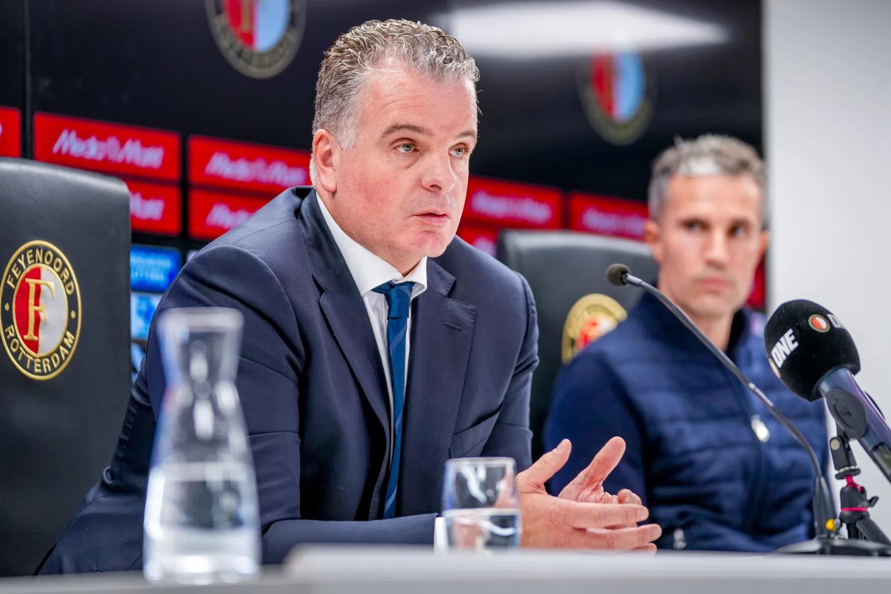 Van Persie lyrisch over komst Sterling naar Feyenoord | VoetbalNieuws