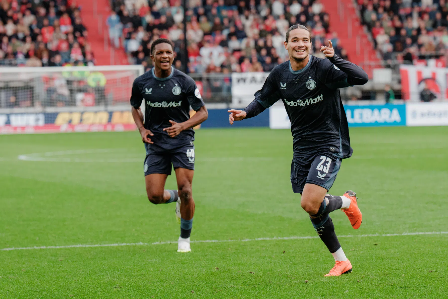 Van Wonderen krijgt bij Feyenoord te maken met de dossiers Read en Hadj Moussa